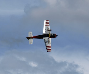 Bild_Modellflugversicherung silbernes Modellflugzeug